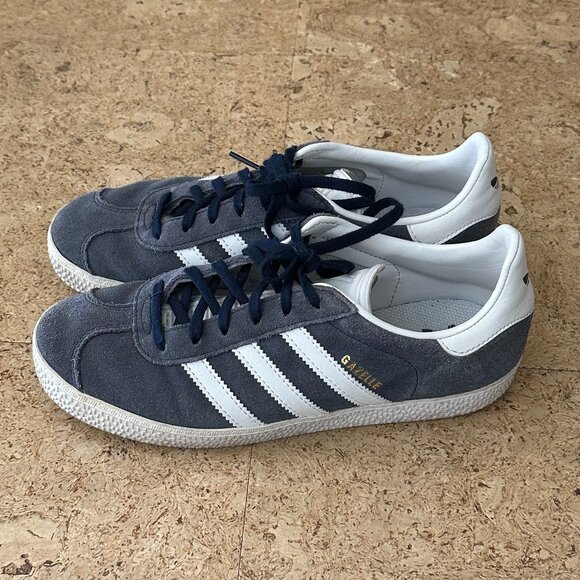 adidas Kids' Grade School Gazelle Shoes (Size: 6) - Picture 2 of 4